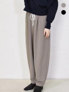 PASSIONE (パシオーネ) タックコクーンパンツの商品画像