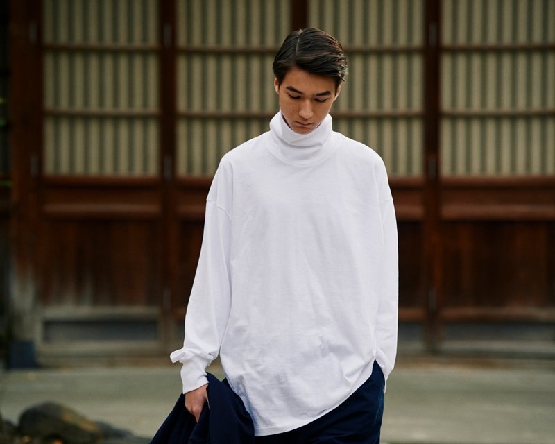 タートルネックビッグTシャツ 紺 - 久米繊維オンラインショップ | 日本 