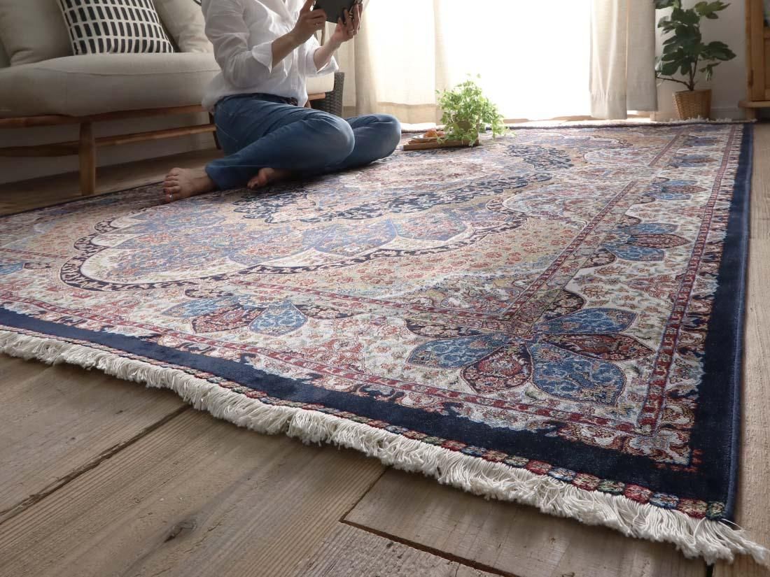 超高密度のウィルトン織！ベルギー製高級ラグ 『エドラ ネイビー