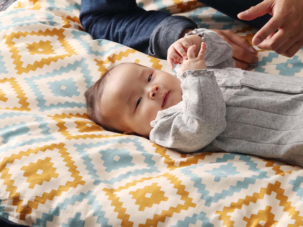 ゆりかごのような赤ちゃんのお昼寝スペース　『赤ちゃん座布団　布団＋カバー』 通常配送日数よりお時間を頂戴しております。