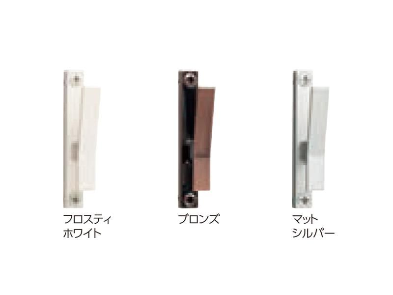 シンプルモダンデザインのおしゃれなカーテン房掛け イリオス ラグ カーペット通販 びっくりカーペット
