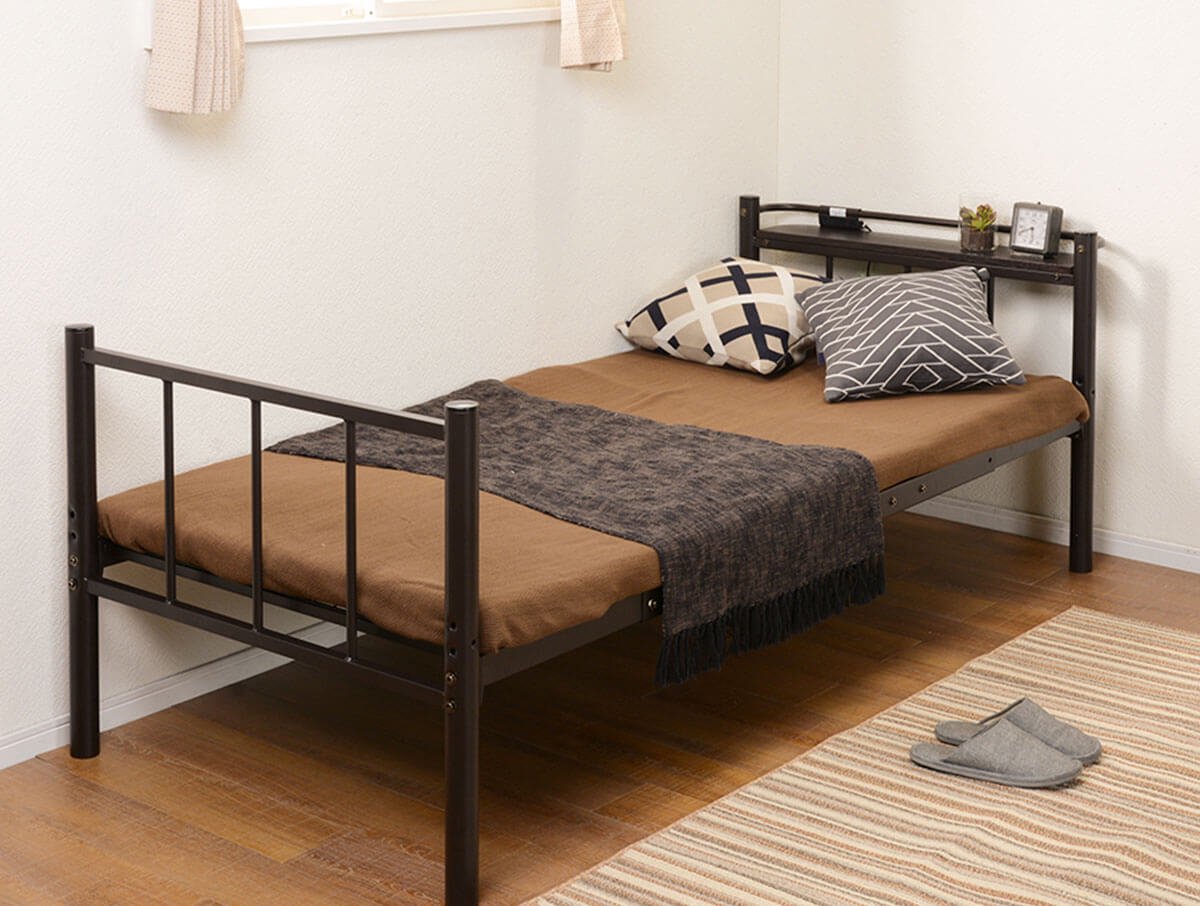 お部屋の空間を有効活用 シンプルデザインのロフトベッド ルーフィー W97xd2xh6cm ラグ カーペット通販 びっくりカーペット