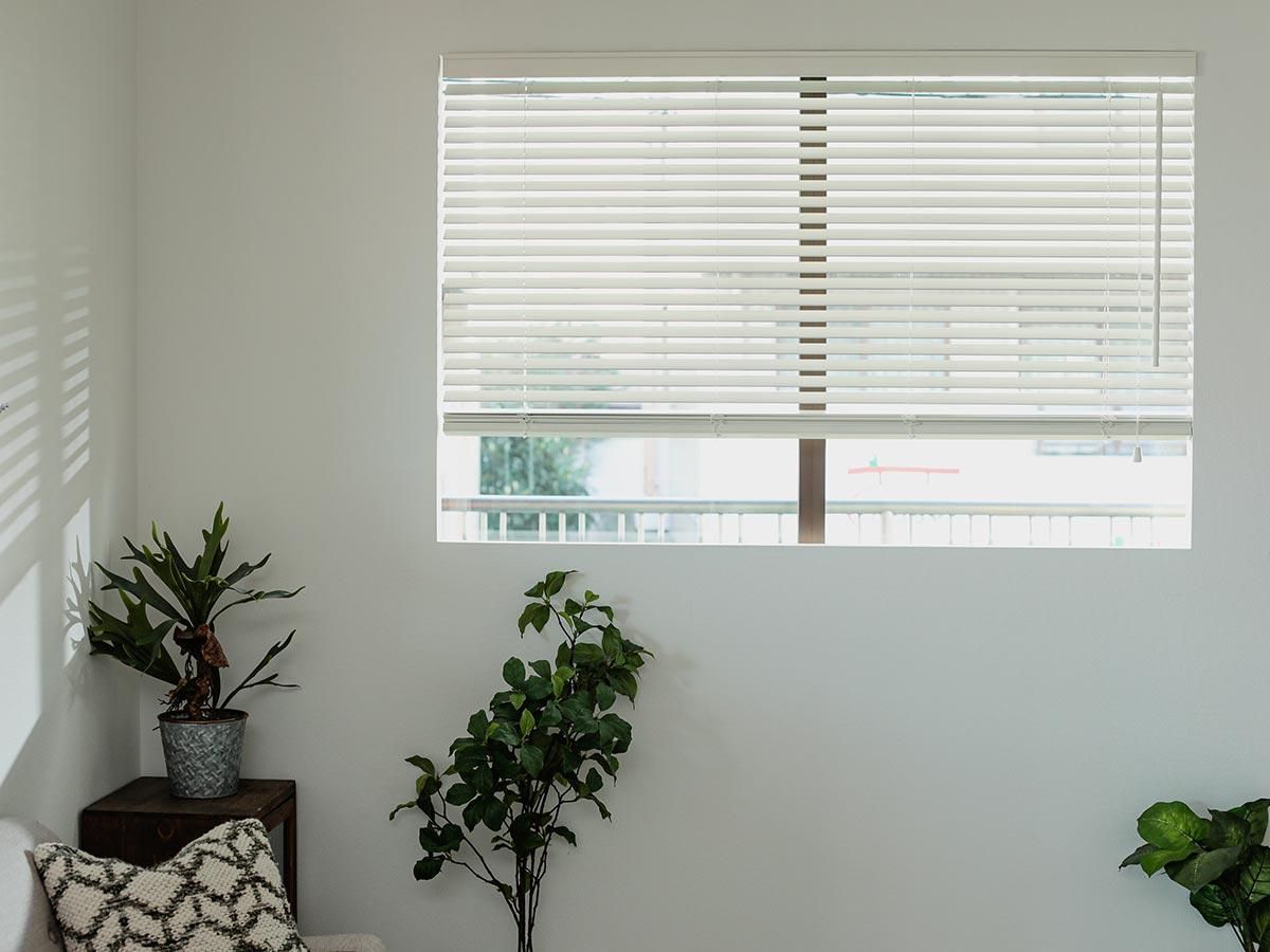 廊下の寒さ対策をインテリア専門店が解説 暖房いらずなオススメグッズ11選 ラグ カーペット通販 びっくりカーペット 廊下の寒さ対策をインテリア専門店が解説 暖房いらずなオススメグッズ11選 ラグ カーペット通販 びっくりカーペット