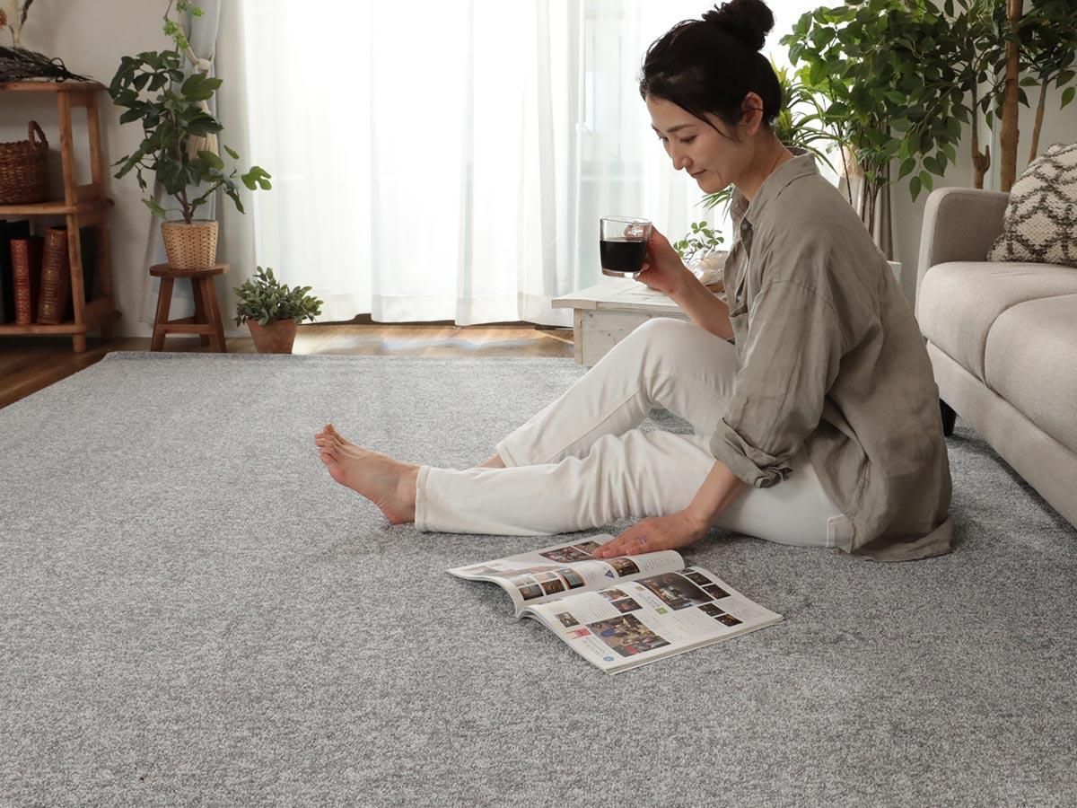 安心の日本製！シンプルなカットパイルカーペット『リデン グレー
