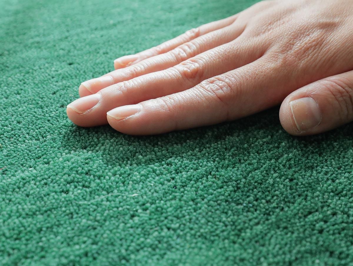 温もりのある色彩とグラデーションで空間にアクセント！ふかふか手触り