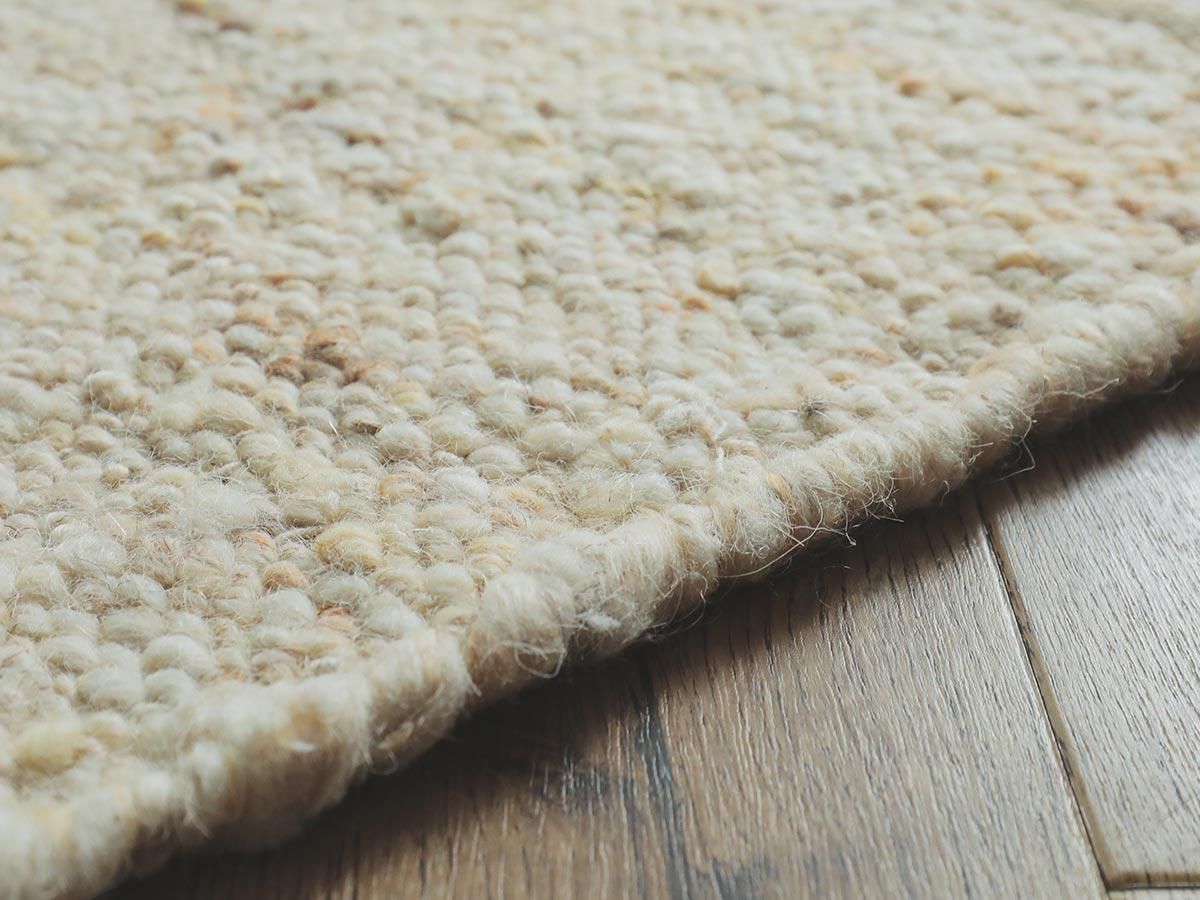 ナチュラルなヴィンテージ調がどんなお部屋にも馴染む♪手織りで丈夫な