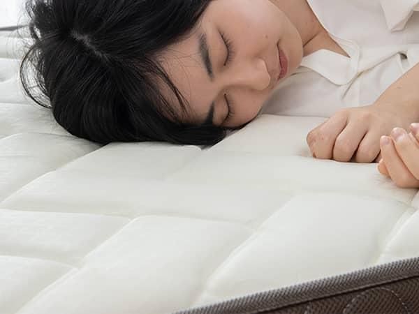底付きしない厚み20cm&硬すぎず柔らかすぎない寝心地抜群の 底付きしない厚み20cm&硬すぎず柔らかすぎない寝心地抜群の