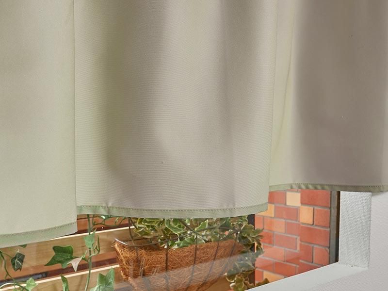 つっぱり棒で取付け可能！遮熱断熱機能もあるおしゃれなカフェカーテン