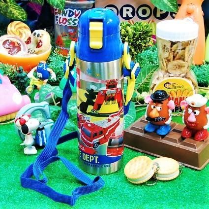 トミカ 消防車 保冷専用 ステンレス製 携帯用まほうびん 直飲み プラワンタッチボトル 水筒 580ｍｌ
