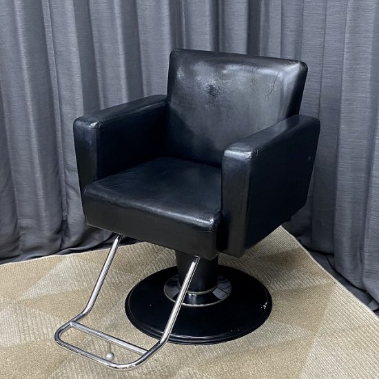 完売【中古】タカラベルモント セット椅子『本革Vintage Chair