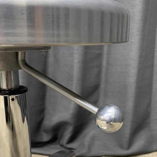完売【中古】タカラベルモント スツール『D-STOOL』 - 理美容 完売【中古】タカラベルモント スツール『D-STOOL』 - 理美容