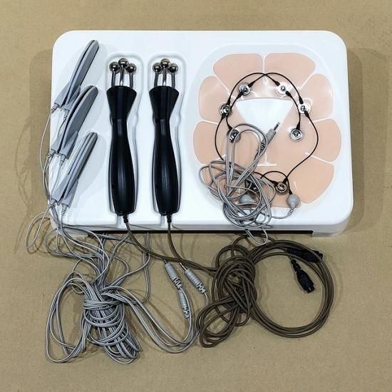 完売【中古】伊藤超短波 業務用複合EMS機器『BF-151』 - 理美容