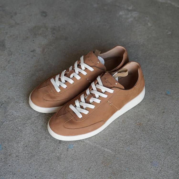 【美品】FOOT INDUSTRY ジャーマントレーナー フット インダストリーの新作は、オールホワイトのジャーマン