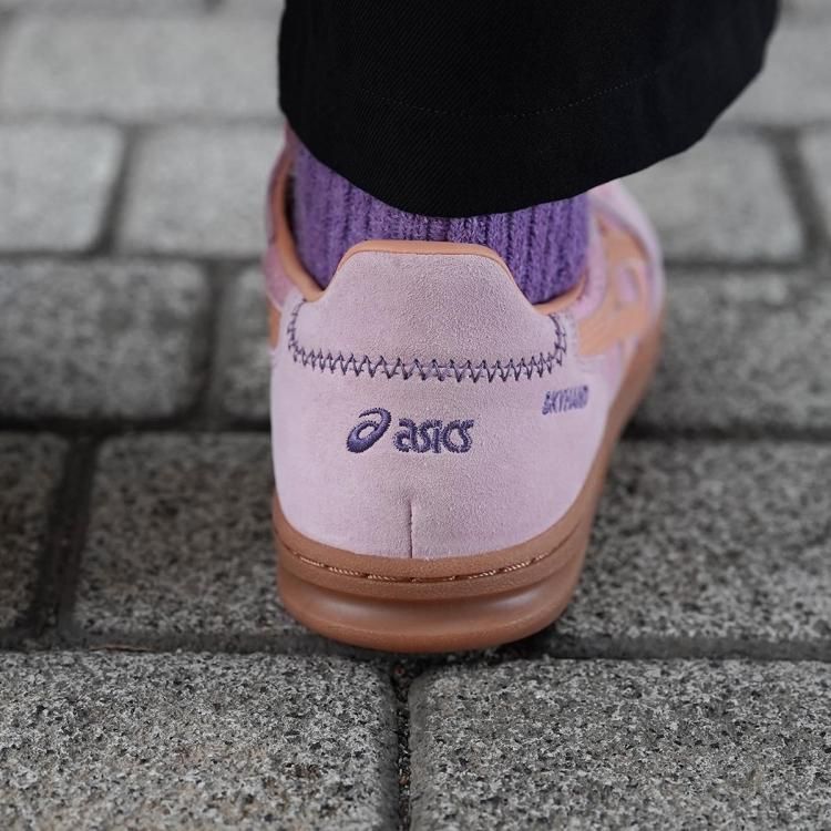 ASICS アシックス SKYHAND OG 25cm SKYHAND OG | MARZIPAN/DRIED LEAF GREEN | スポーツスタイル