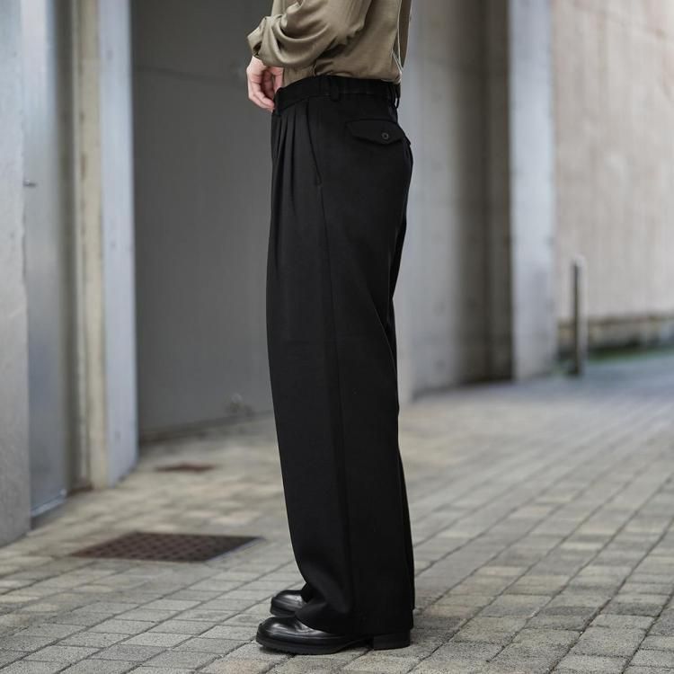 ダブルプリーテッドクラシックワイドトラウザーズ　MARKAWARE ダブルプリーテッドクラシックワイドトラウザーズ MARKAWARE MARKAWARE