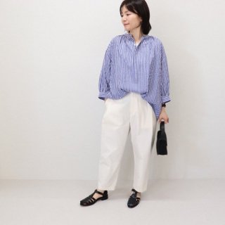 <img class='new_mark_img1' src='https://img.shop-pro.jp/img/new/icons14.gif' style='border:none;display:inline;margin:0px;padding:0px;width:auto;' />【Shirt＆One piece Fair 10％OFF】ストライプ ギャザーネックブラウス【LE GLAZIK】