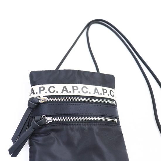 A.P.C ネックポーチ A.P.C.＞レザー ネックポーチ