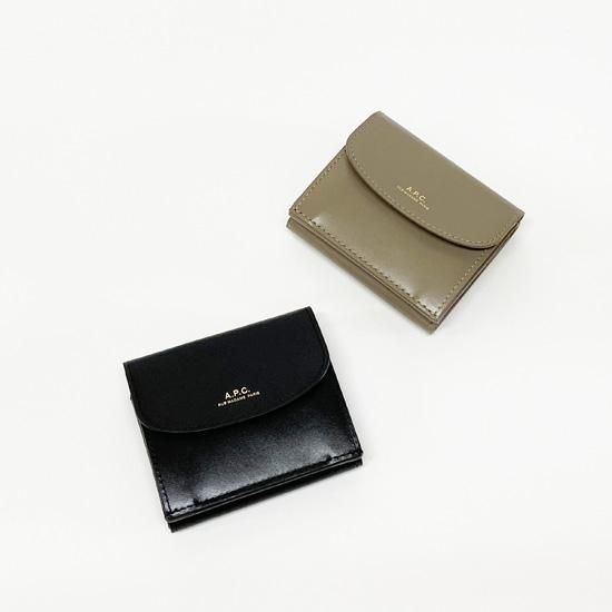 Geneve trifold ウォレット【A.P.C.】