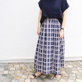 <img class='new_mark_img1' src='https://img.shop-pro.jp/img/new/icons14.gif' style='border:none;display:inline;margin:0px;padding:0px;width:auto;' />Liberty Tuck SkirtSarahwear