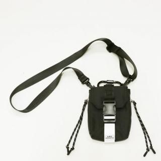 <img class='new_mark_img1' src='https://img.shop-pro.jp/img/new/icons14.gif' style='border:none;display:inline;margin:0px;padding:0px;width:auto;' />CROSSBODY POUCHA.P.C.
