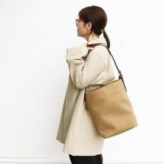 <img class='new_mark_img1' src='https://img.shop-pro.jp/img/new/icons14.gif' style='border:none;display:inline;margin:0px;padding:0px;width:auto;' />֥ǥ LEVEN MINI Brady