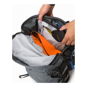 Arc'teryx Brize 25 アークテリクス ブライズ 25 バックパック