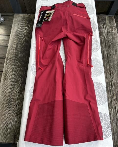NORRONA lofoten ノローナ ロフォテン 上下 レディースXS 楽天市場】30%OFF 残り1着 NORRONA (W) falketind Gore-Tex