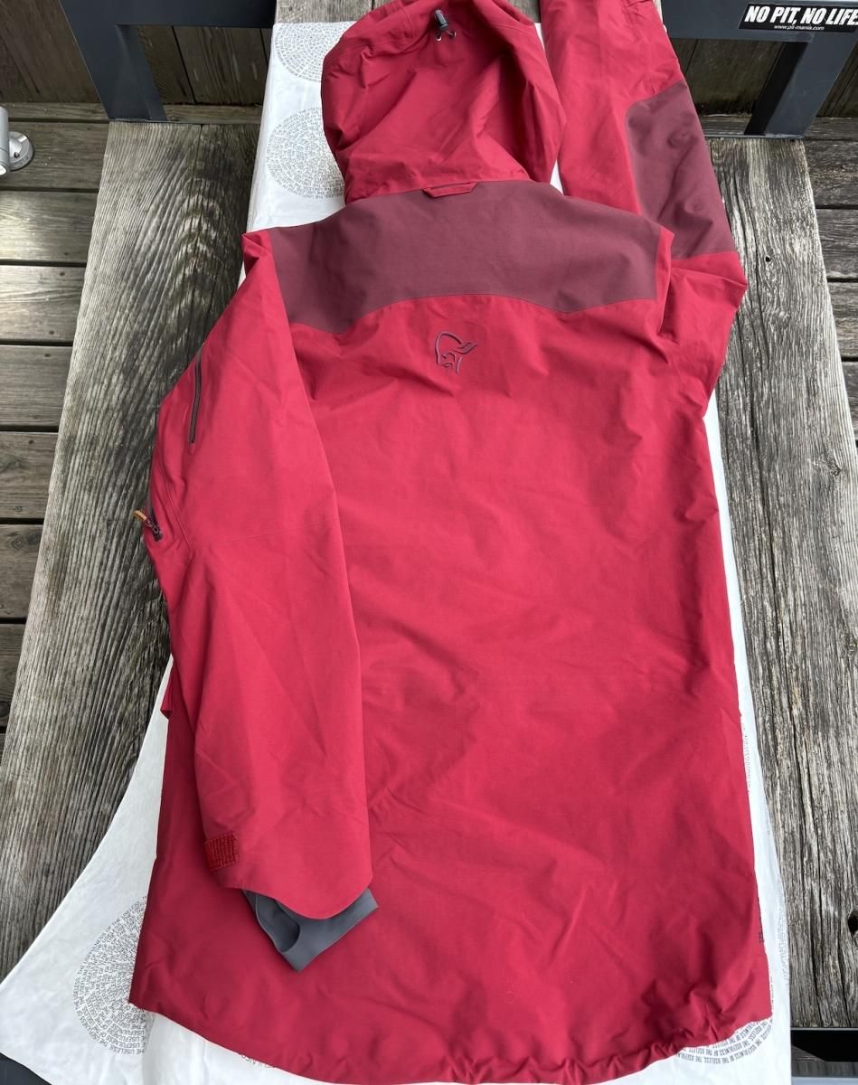 tamok Gore-Tex Jacket (M) タモック　メンズ　Mサイズ tamok Gore-Tex Performance Shell Jacket (M) | FULLMARKS