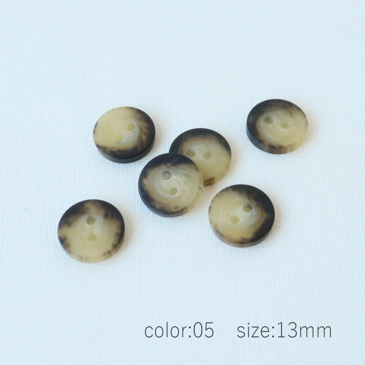 印象のデザイン 水牛調ボタン OH-10 「ボタンのTSUKASA」ボタン通販 - 13～25mm その他