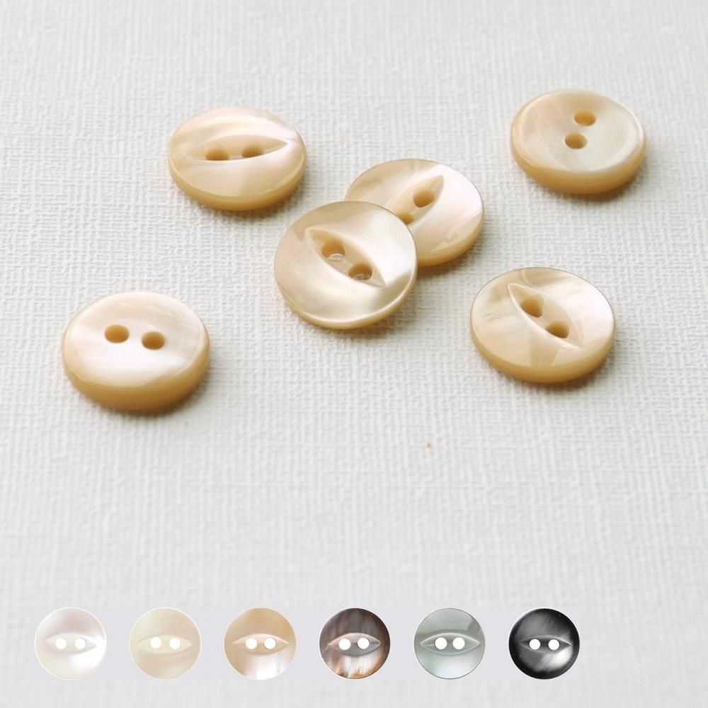 ボタン柄の皿 高瀬貝ボタン 13mm|貝ボタンの卸通販《タカシマボタン》
