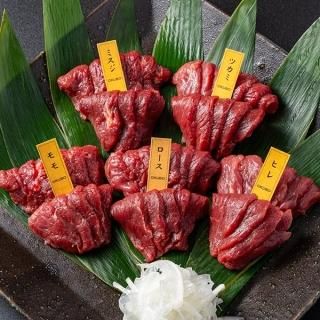 【送料無料】 会津ブランド認定国産馬刺し 赤身 5種食べ比べ セット（ランプ/ロース/ヒレ/ミスジ/ツカミ） 各100g 【自家製にんにく辛子味噌＆あごだし醤油付き】