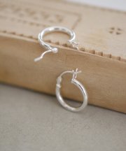 SENTI_HOOP EARRING _SLV