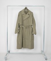Iroquois_LAYERED TRENCH CO_KHA<img class='new_mark_img2' src='https://img.shop-pro.jp/img/new/icons1.gif' style='border:none;display:inline;margin:0px;padding:0px;width:auto;' />