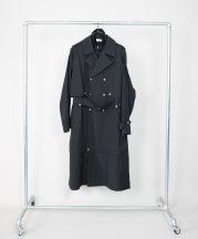 Iroquois_LAYERED TRENCH CO_BLK<img class='new_mark_img2' src='https://img.shop-pro.jp/img/new/icons1.gif' style='border:none;display:inline;margin:0px;padding:0px;width:auto;' />