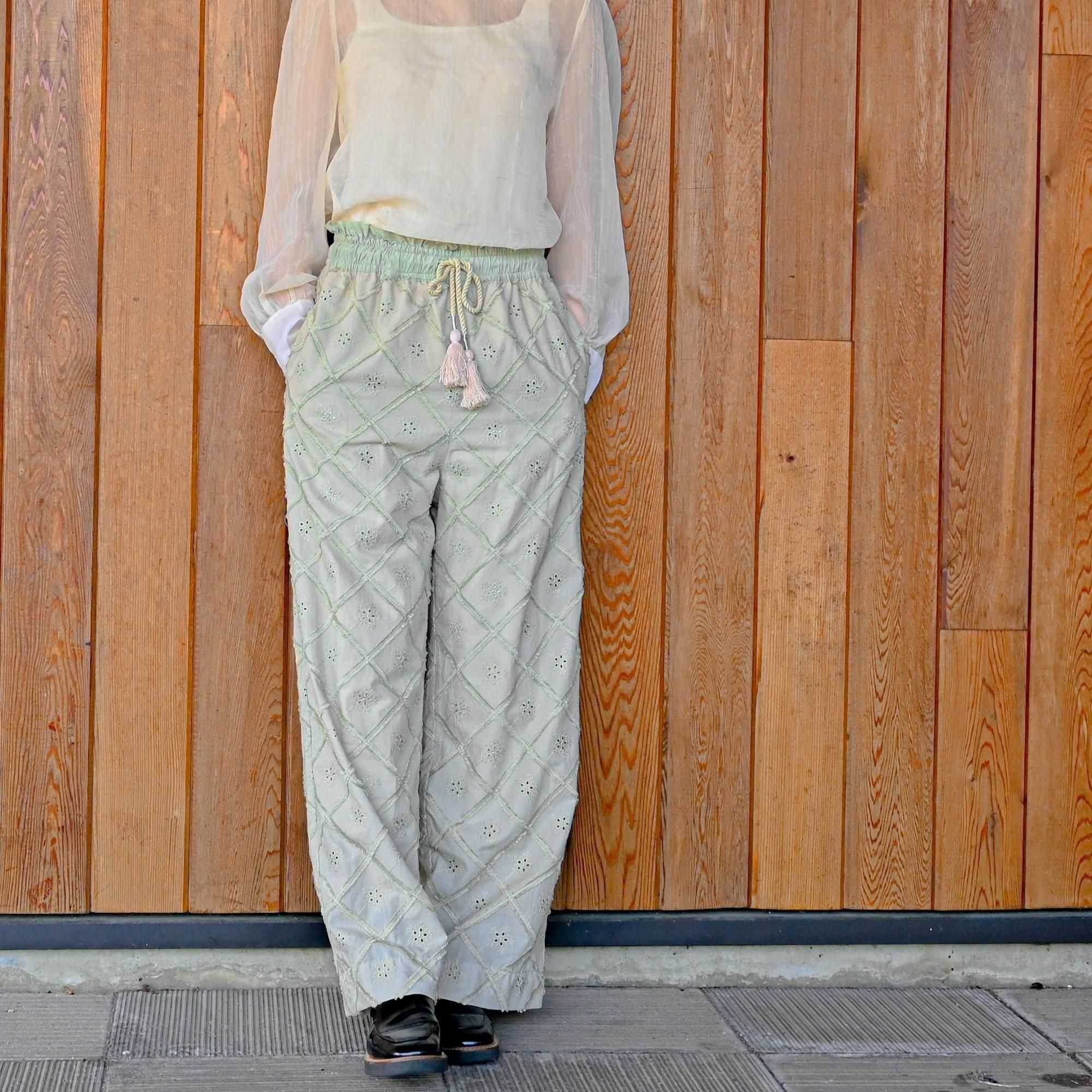 <img class='new_mark_img1' src='https://img.shop-pro.jp/img/new/icons8.gif' style='border:none;display:inline;margin:0px;padding:0px;width:auto;' />17_fringe lace -vacation pantssage green
