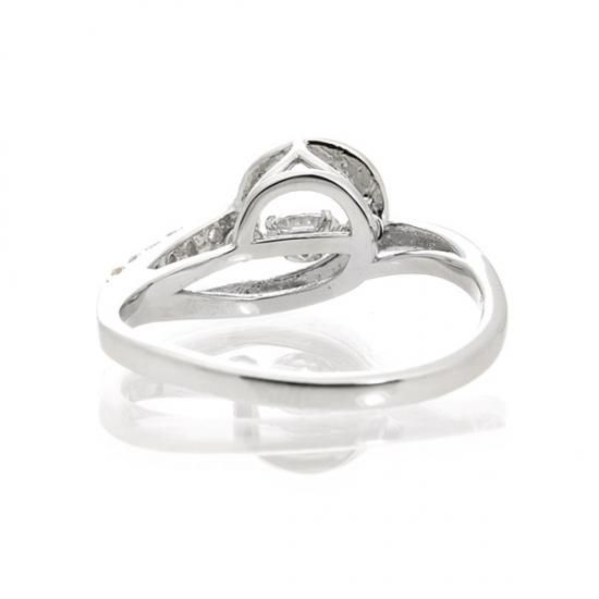 ダンシングストーン ダイヤモンド リング 0.2ct Pt900 揺れる