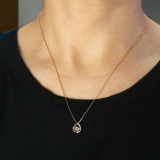ダンシングストーン ダイヤモンド ネックレス 0.2ct K18 ピンク ダンシングストーン ダイヤモンド ネックレス 0.2ct K18 ピンク