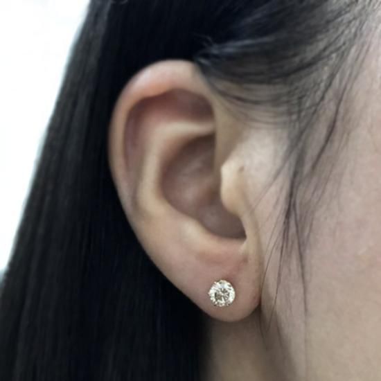 1カラット ダイヤモンド ピアス 一粒 1.0ct K18 イエロー