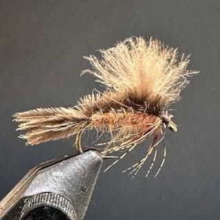 フライ　毛鉤 フライ テンカラ 毛バリ 8個 セット 12号 14号 4色 毛ばり 渓流