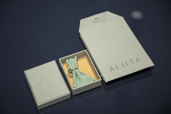 【ALITA】アリータ ブレスレット《PURA》FAMILIA イエローゴールド ファミリー スカイブルー -  ALIITA（アリータ）オンライン通販店舗 《 ALIITA Style - アリータスタイル 》