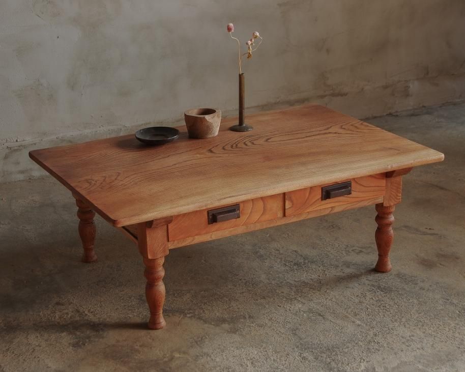 【古家具】扉に紫色の布地が張られた桐製の文机　ローテーブル 楽天市場】【1点モノ】日本製 古材 文机 アンティーク けやき材