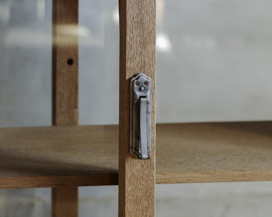 両面ガラスの戸棚／ショーケース 古家具・アンティーク