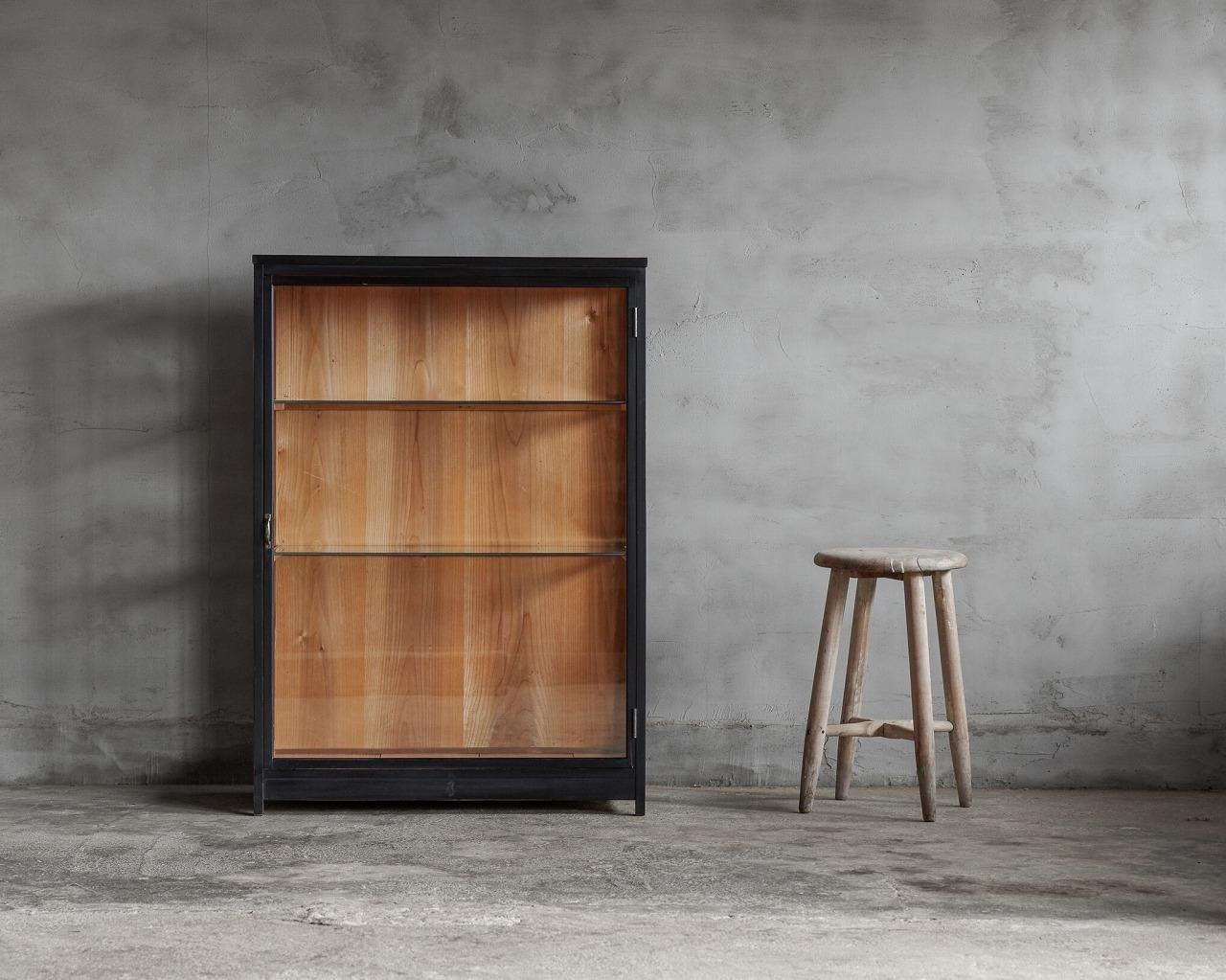 3面ガラスケース 古家具FUNNEL