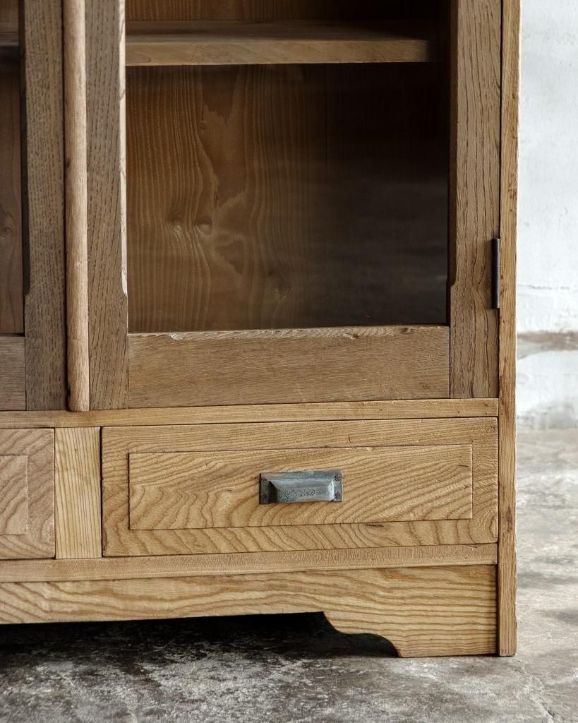 開き戸棚 アンティークFUNNEL