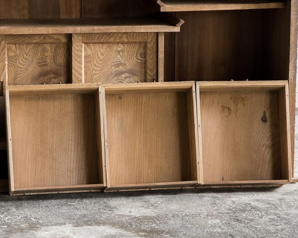 茶箪笥　アンティーク アンティーク家具 アンティーク 古い欅材の小さな茶箪笥