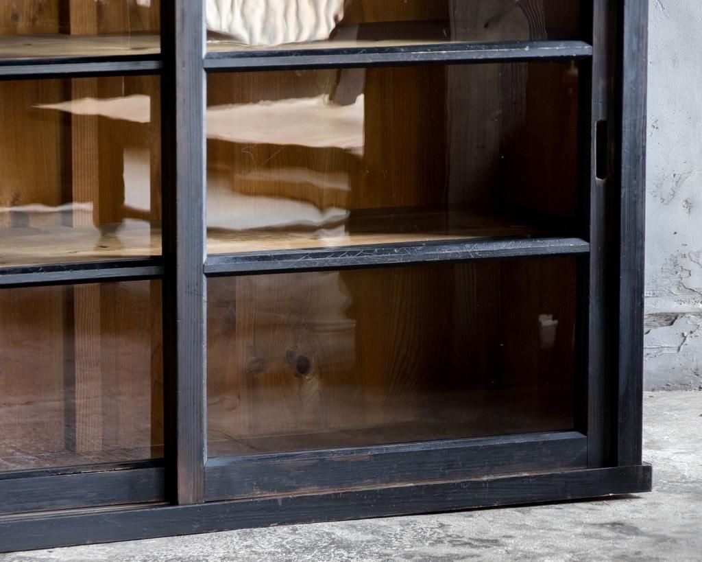 黒戸棚 アンティークFUNNEL