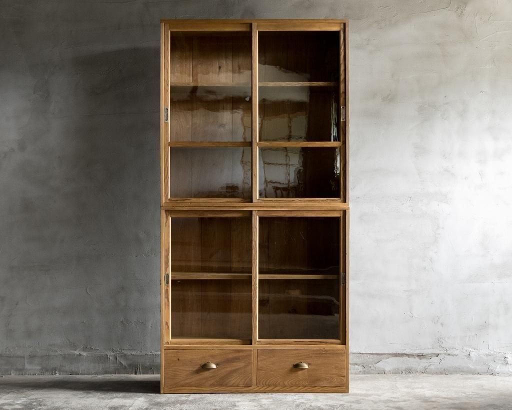 木製ガラス戸棚　食器棚　古家具　アンティーク 大きいガラス戸棚／食器棚 古家具・FUNNEL