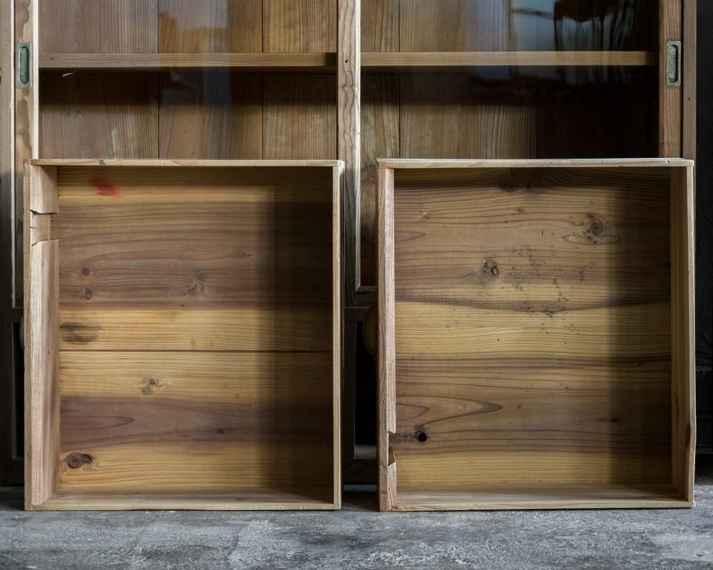 ガラス戸棚　アンティーク ガラス戸棚 アンティークFUNNEL