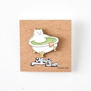  Magic Bath Metal Pin