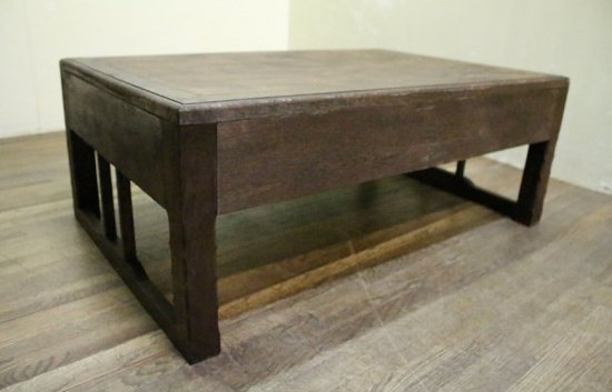 楢材造りの大ぶりでどっしりとした昭和レトロなローテーブル 文机 昭和 